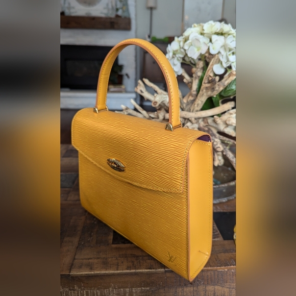 Louis Vuitton Epi Malesherbe Yellow hand bag‎ - Picture 15 of 17